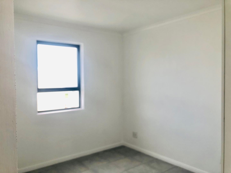 To Let 2 Bedroom Property for Rent in Westcliff Western Cape